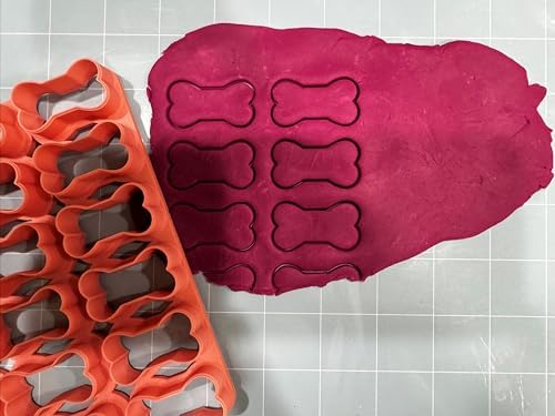 Cookie Cutz Dog Bone Multicutter 15 x 24 Bones 1