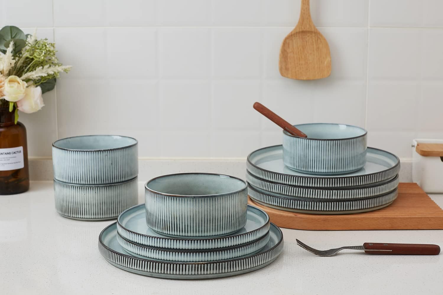 Famiware Smoky Blue Dinnerware Set for 6 18-Piece Stoneware