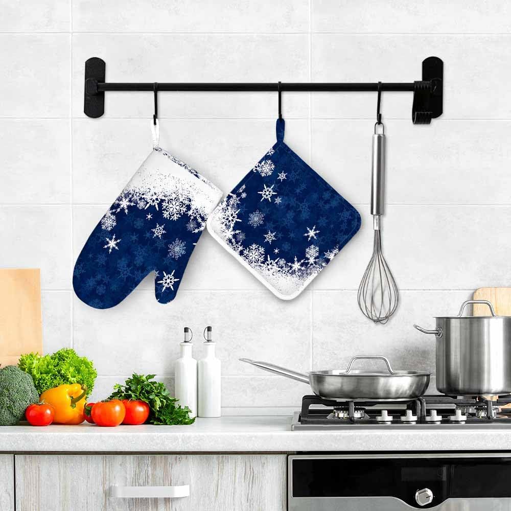 Mxocom Winter Blue Snowflake Oven Mitts Set