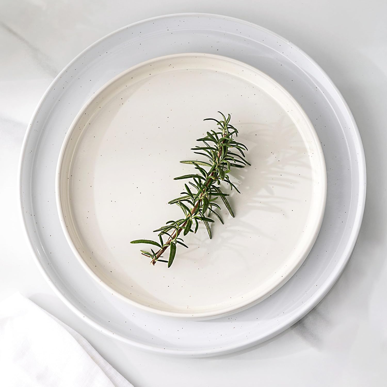 GBHOME Dinnerware Set for 4 12 Piece Speckled Plates and Bowls Set