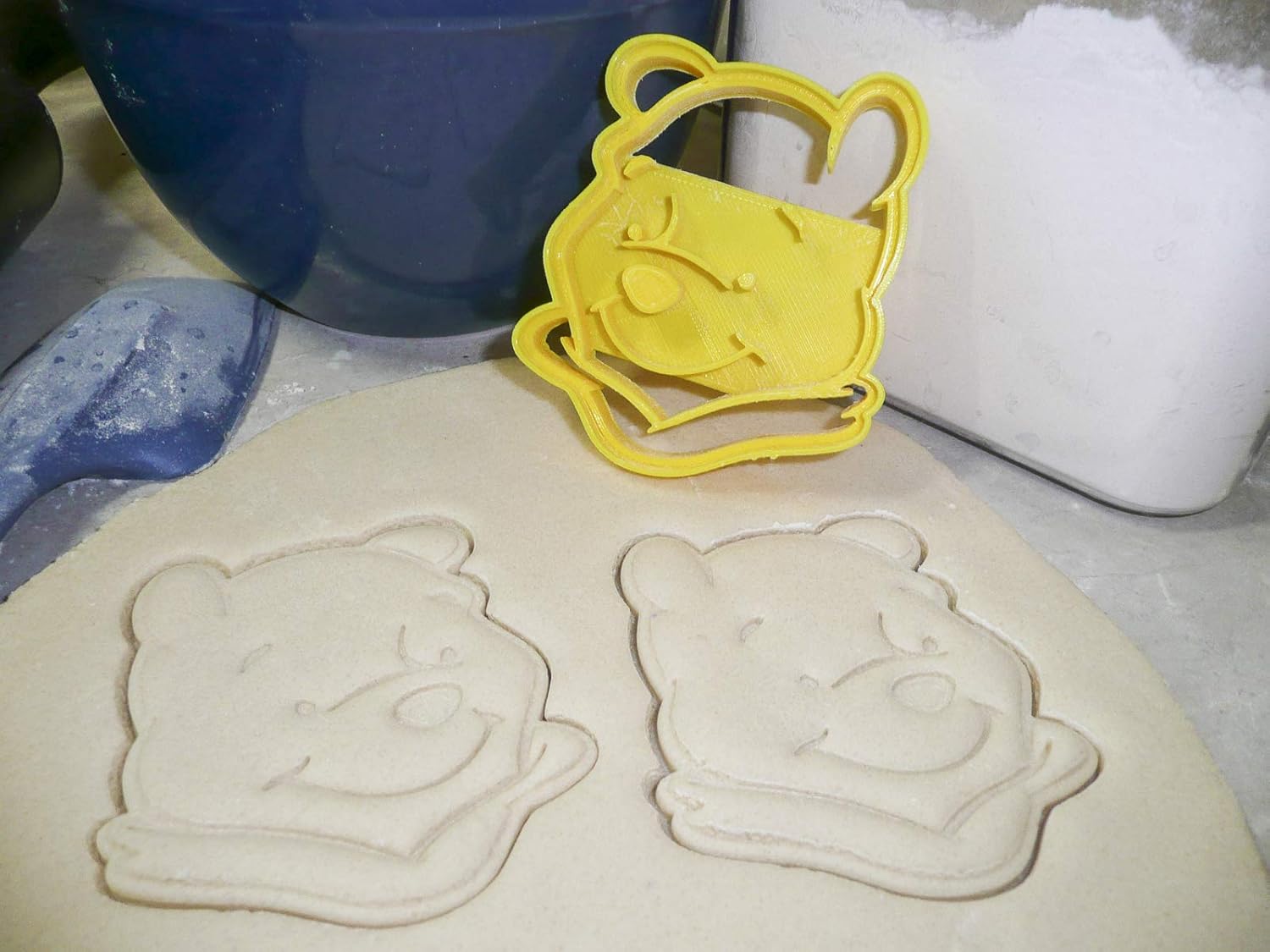 WINNIE THE POOH BAKING TOOL COOKIE CUTTER USA