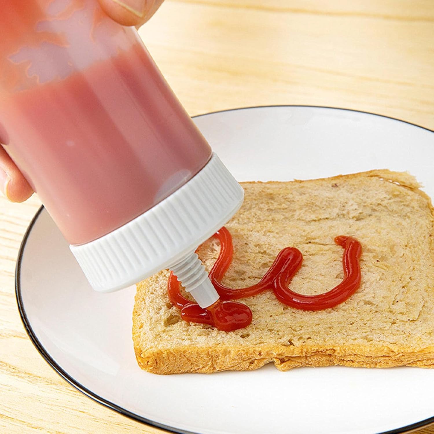 Tmay Squeeze Sauce Bottle with Inverted Design and Non-Spill Tip