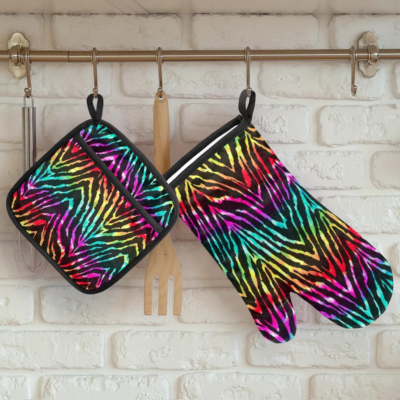 Eativisa Colored Zebra Stripes Oven Mitt Set