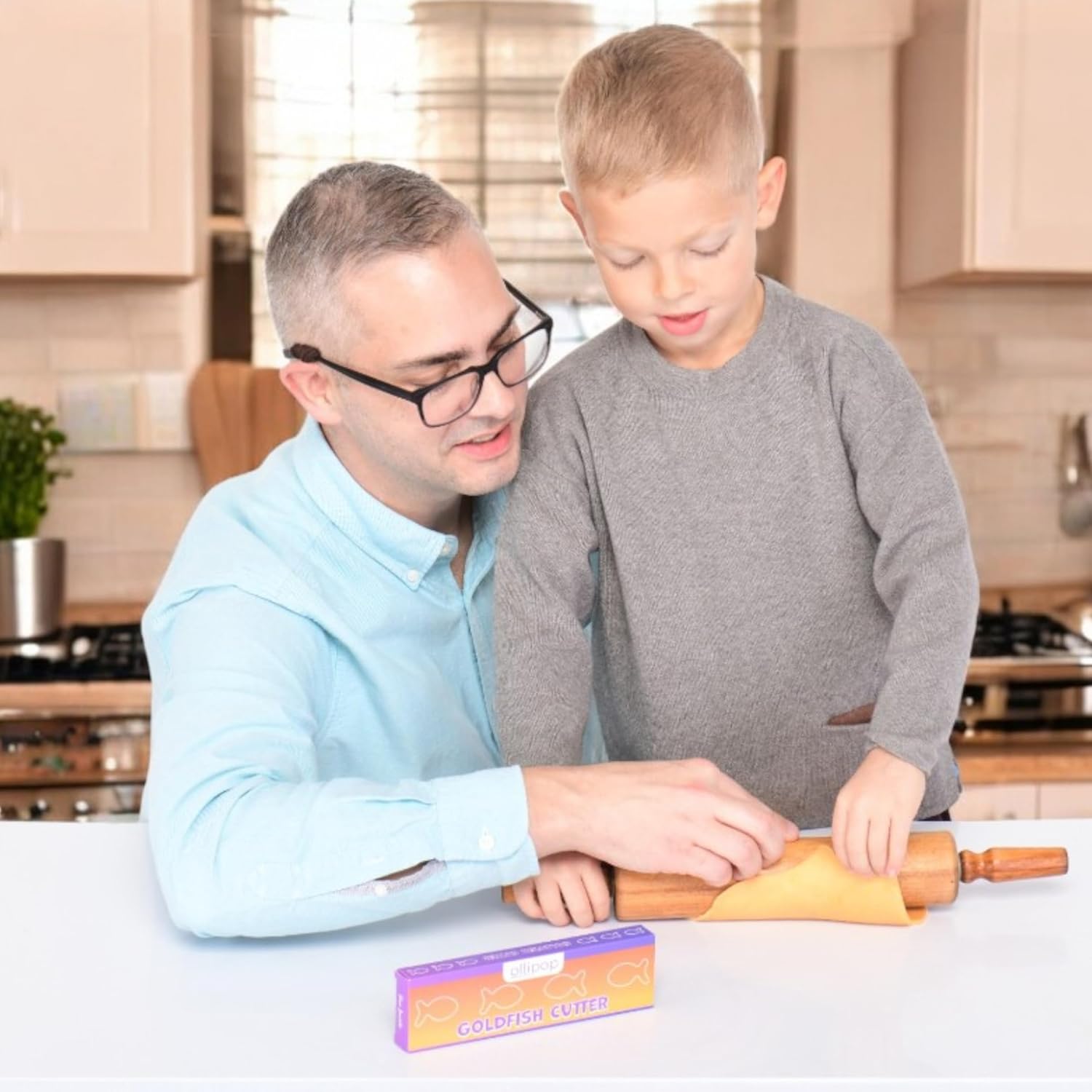 Goldfish Cutter with Pusher for Fun Baking