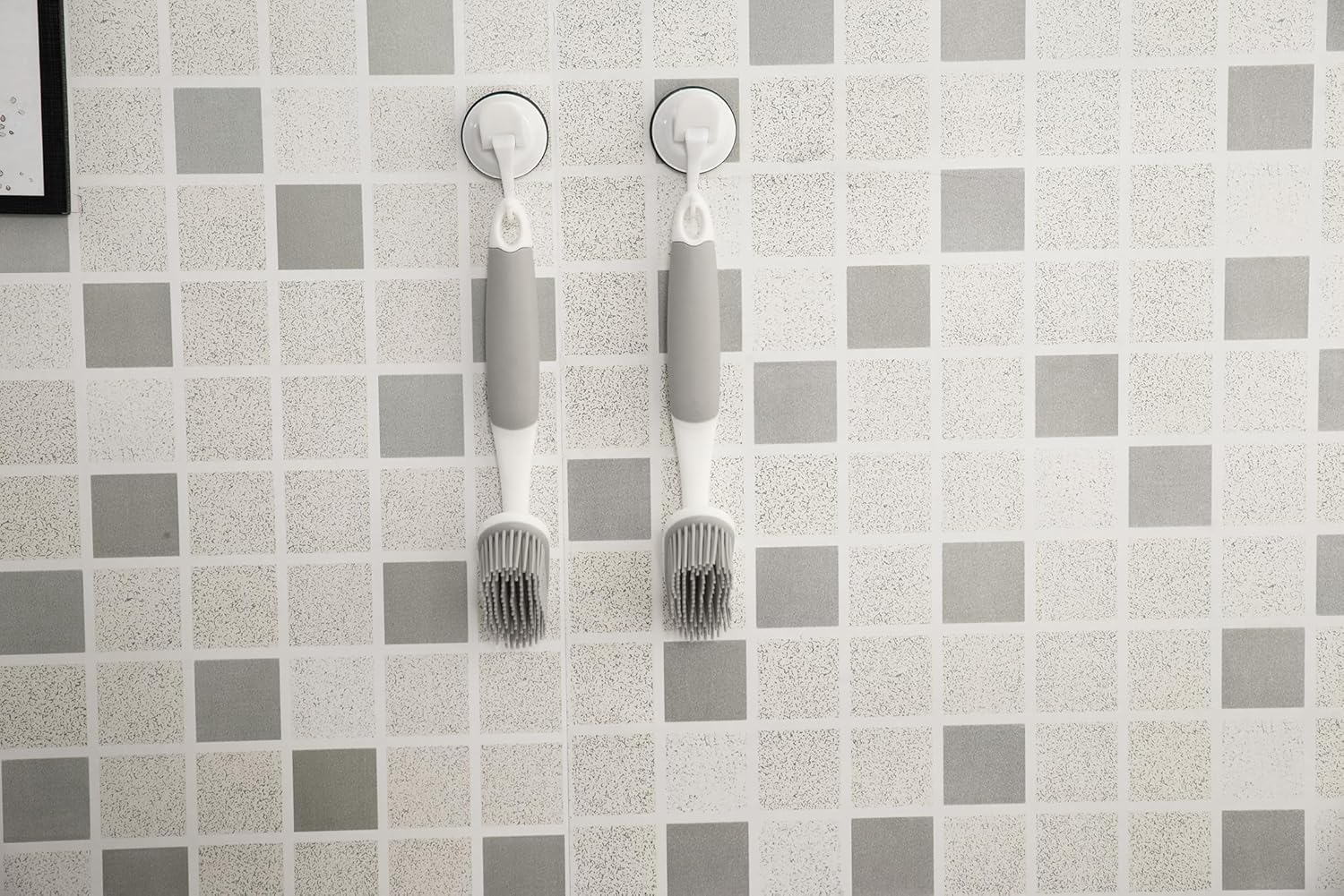 AMORBASE Dish Scrubber with Scraper Tip and Soft Bristles 1