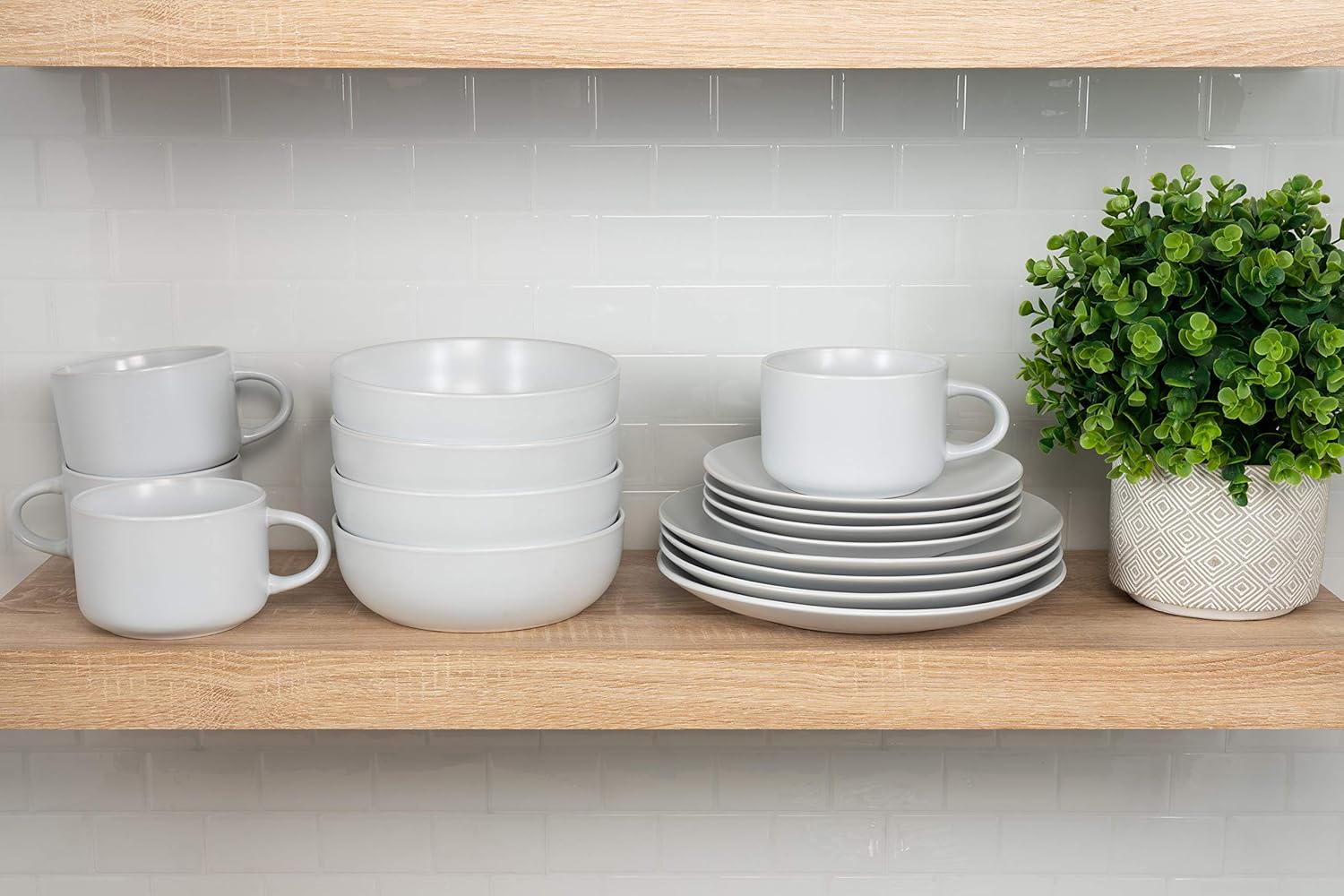 10 Strawberry Street Wazee Matte Coupe Dinnerware Set of 16 1