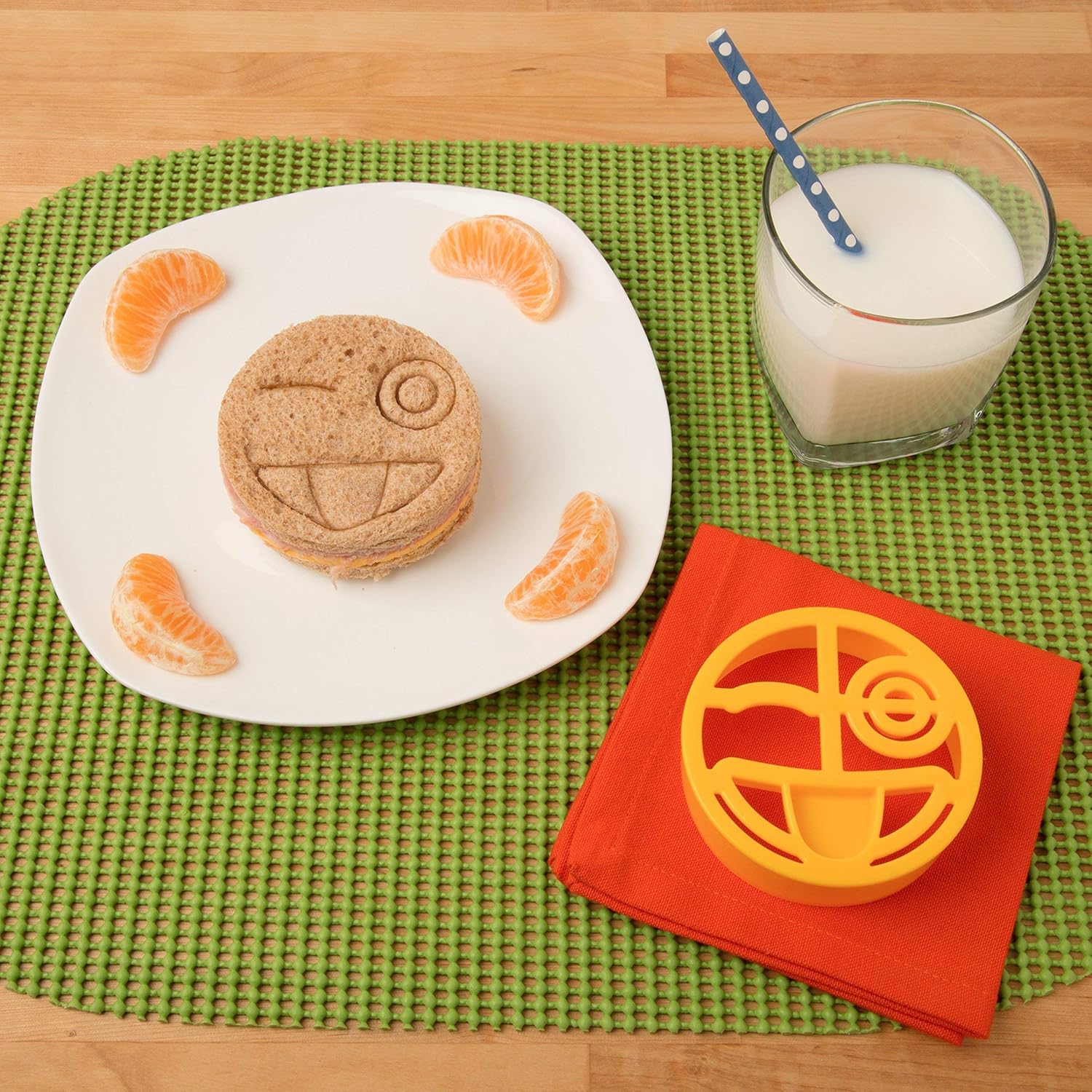 Bentology Emoji Cutters 4-Pack Set for Cookies Sandwiches More
